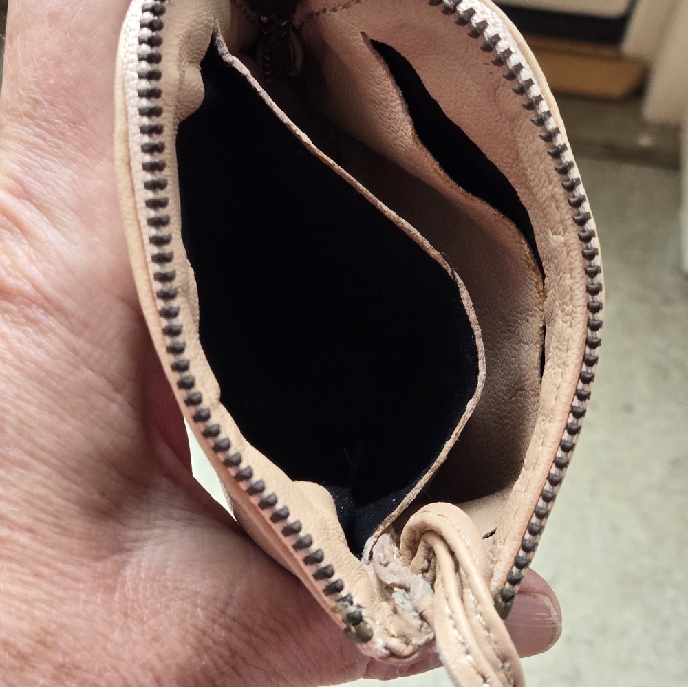 Wander Les Essentiels Blush Leather Wallet - Picture 7 of 13
